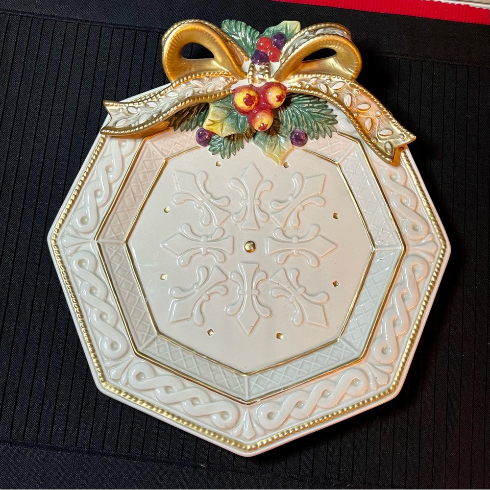 Fitz and Floyd vintage 1996 Christmas holiday plate